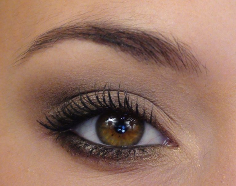 Maquillage yeux marrons, ouvrez votre regard !