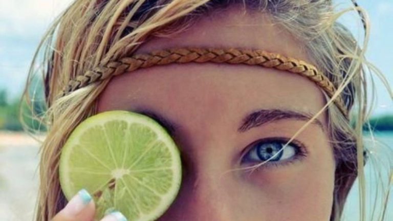 Citron cheveux : quelles sont les propriétés bienfaitrices de ce fruit sur vos cheveux ?