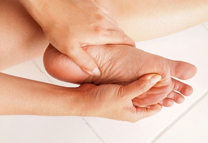 La pédicure devient accessible avec une râpe pied