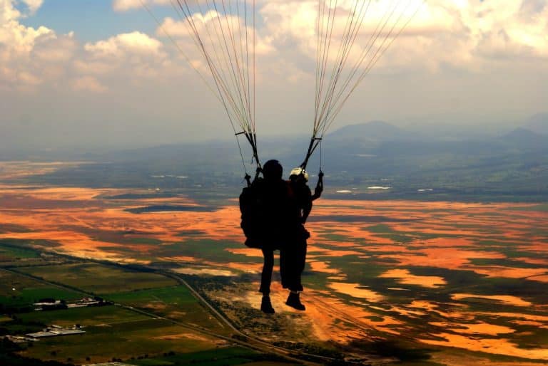 Pourquoi tu devrais faire un saut en parachute ?