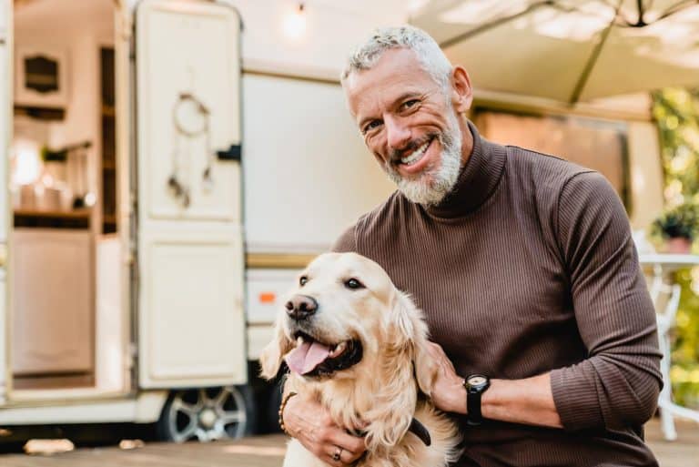 Pourquoi opter pour des croquettes vétérinaires pour votre chien âgé ?