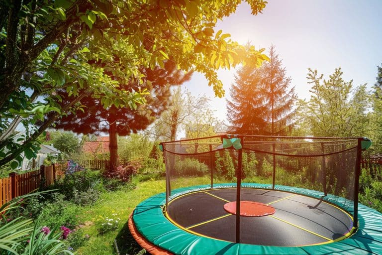 Choisir le meilleur trampoline extérieur : conseils pour une sélection adaptée à votre jardin